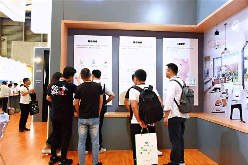 中盛新能源參展德國新慕尼黑展覽中心展覽設計展臺搭建3